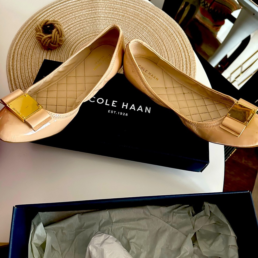 Cole Haan Tali Bow Ballet Flats in Nude Patent Leather